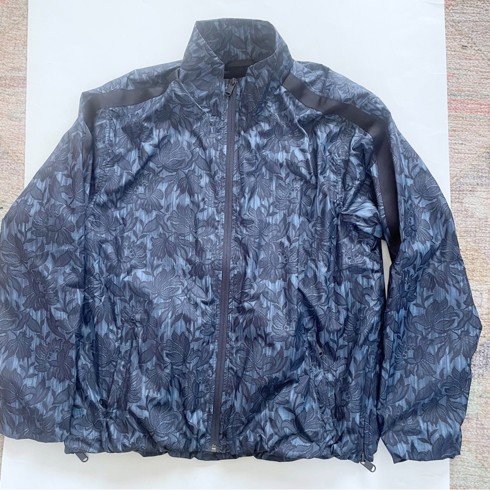 Athleta Sightseer Lace Jacket Ethereal Bloom Cottage Blue Size Medium - Picture 6 of 13